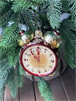 Будильник красный 2566